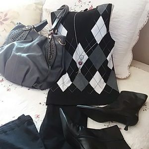 The Limited sleeveless sweater 💞